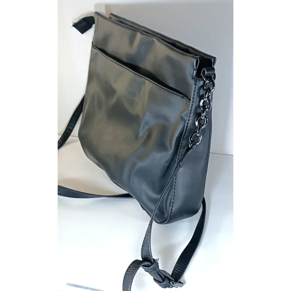 Simply Vera Vera Wang Black Crossbody Bag Faux Leather Adjustable Strap